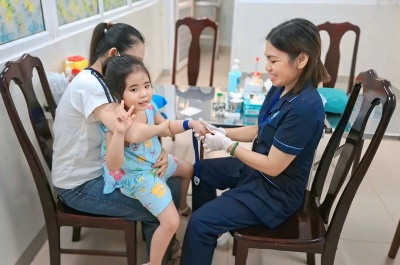 đừng sợ kim – hãy sợ bệnh ẩn trong máu lấy máu không đau – hiểu rõ bệnh mau